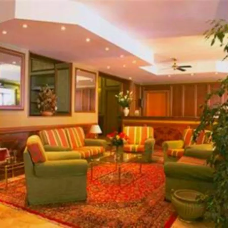 Hotel Du 3*