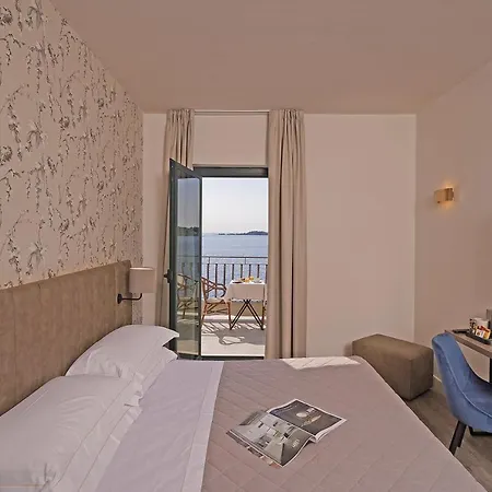 Du Lac Hotel 3*