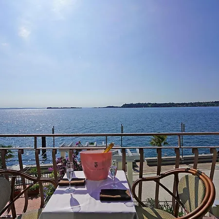 Du Lac Hotel