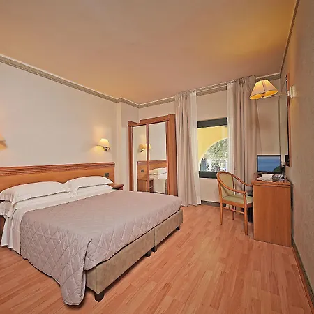Du Lac Hotel Gardone Riviera