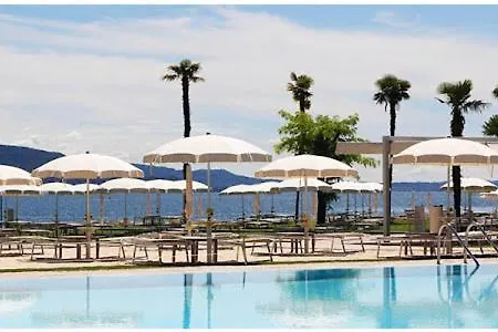 Du Lac Hotel 3*