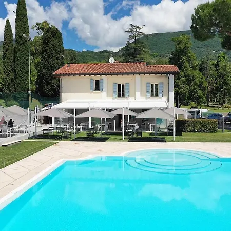 Du Lac Gardone Riviera