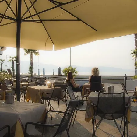 Du Lac Hotel